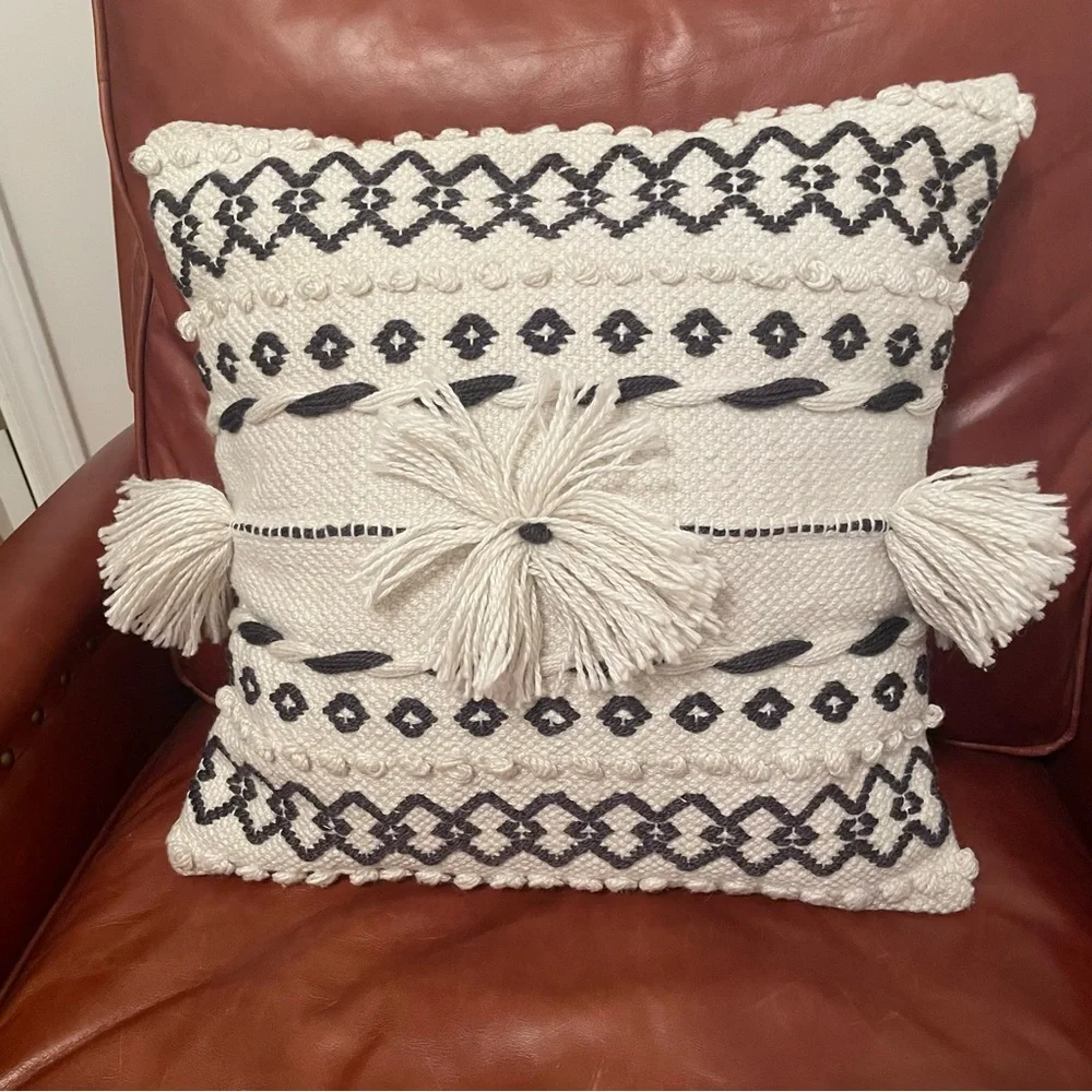GRANDINROAD Decorative Pillows Kilim Indoor Throw Pillows 18” x 18”